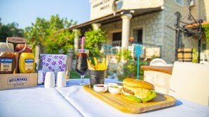Dining - Kordelya Butik Otel (Cesme)