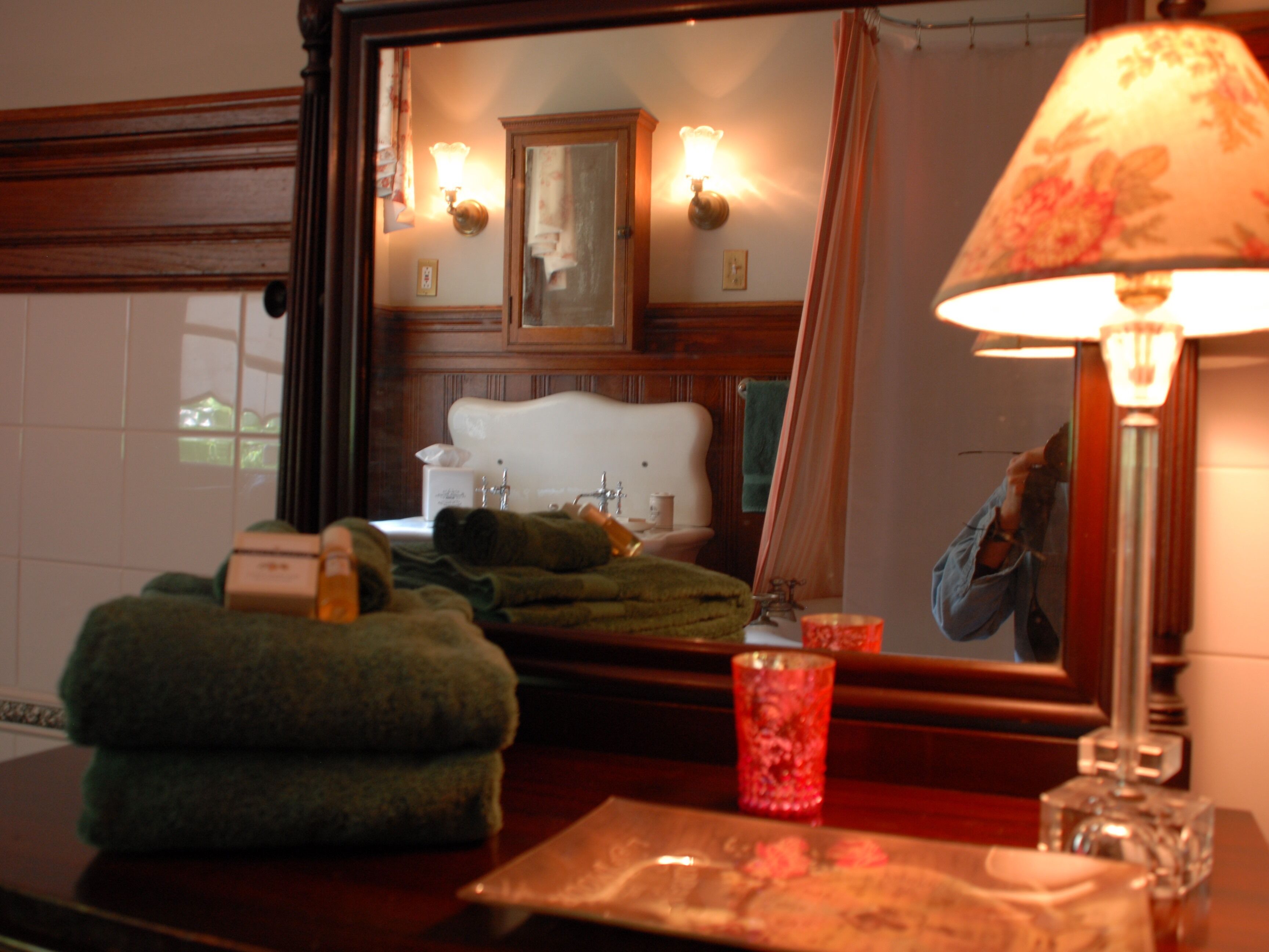 Phòng đôi Tiêu chuẩn, có phòng tắm riêng (Sage Room) | Phòng tắm | Vòi sen/bồn tắm kết hợp, đồ dùng nhà tắm miễn phí, khăn tắm 