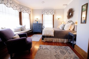 Quarto casal standard, suíte (Hydrangea Suite) | 1 quarto, roupas de cama premium, quartos à prova de som