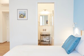 Kamar Double Standar | Seprai premium dan didekorasi berbeda-beda