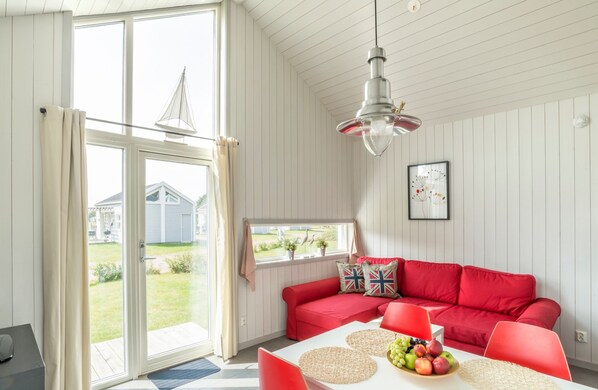 Premier Lodge (Excluding Towels, Sheets and Cleaning) | Garden view - First Camp Råå Vallar Helsingborg (Råå)