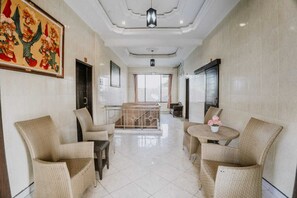 Télévision LCD de 32 pouces avec chaînes par câble, télévision