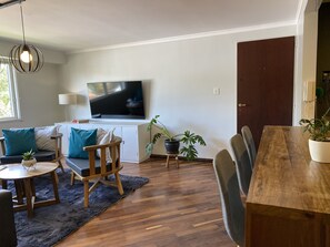 Family Apartment, 3 Bedrooms, Garden View | Living area