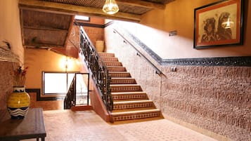 Handrails in hallways