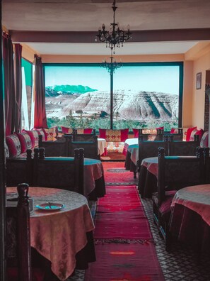 Lunch and dinner served, local and international cuisine