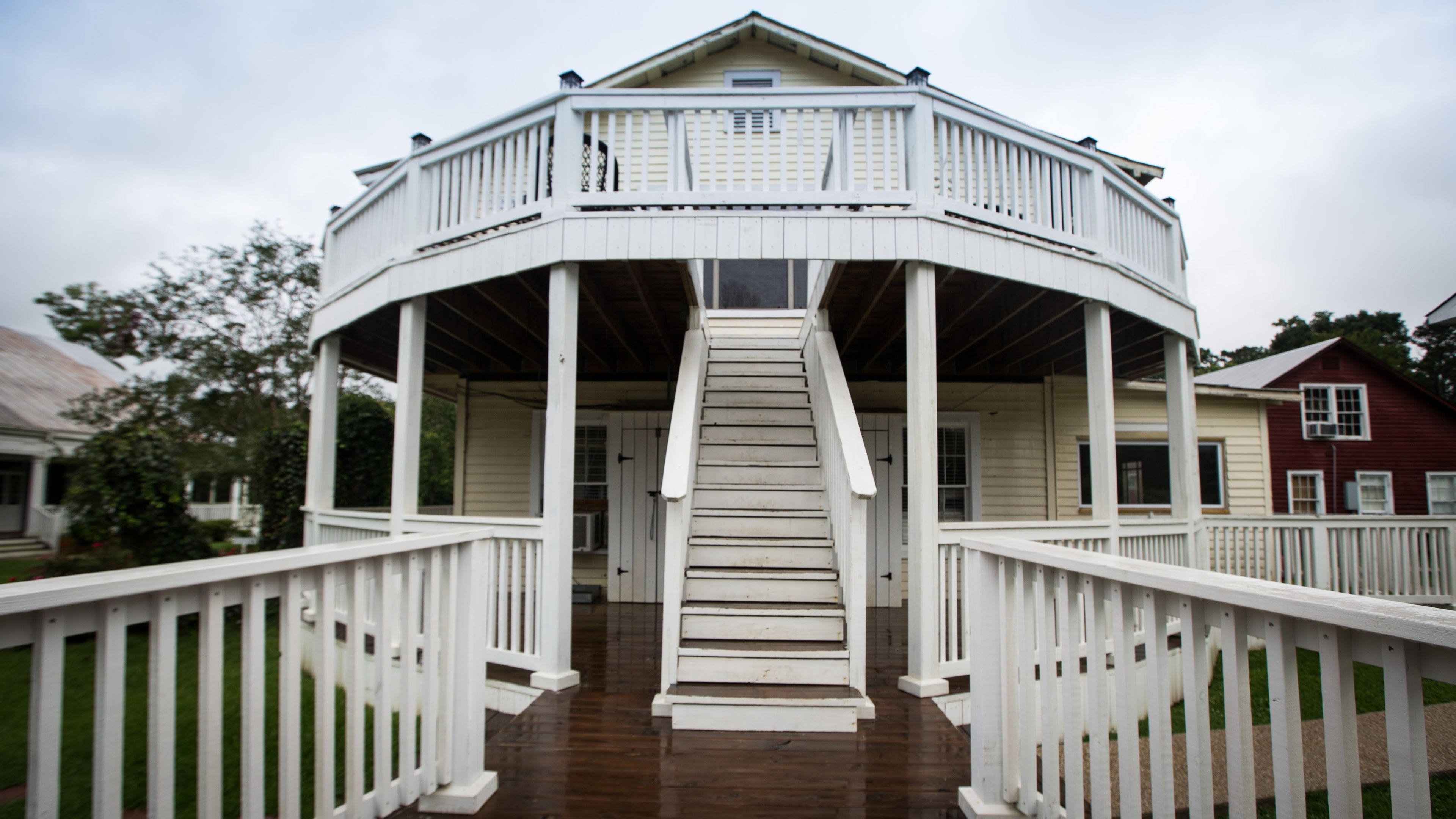 Standard Room, 1 King Bed, Non Smoking (Blaze) | Balcony
