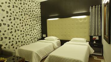 In-room safe, desk, iron/ironing board, free rollaway beds