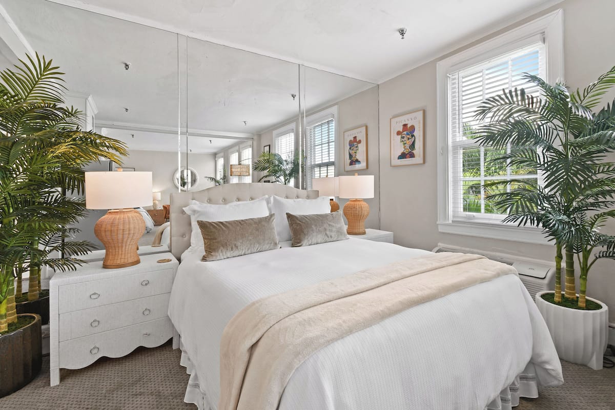 1 bedroom, premium bedding, individually decorated