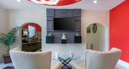 Econo Lodge Inn & Suites Houston Willowbrook