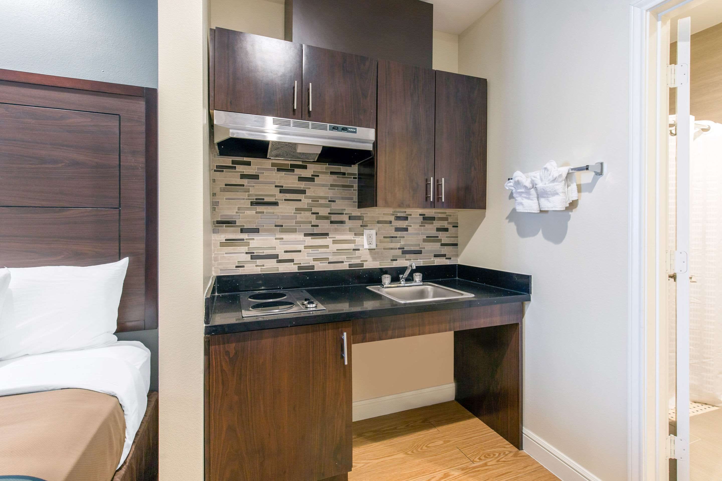 Foto - Econo Lodge Inn & Suites Houston Willowbrook