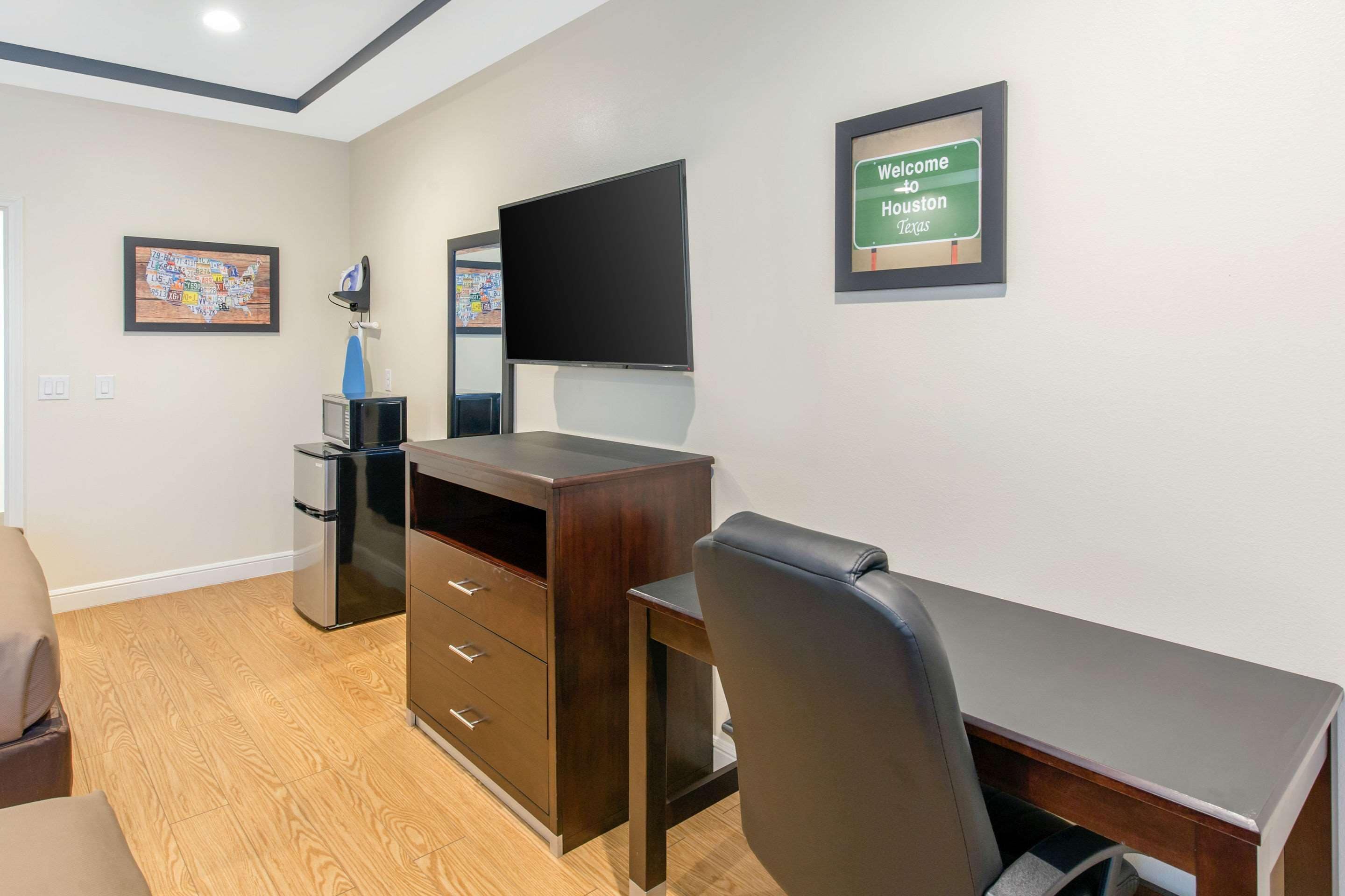 Foto - Econo Lodge Inn & Suites Houston Willowbrook