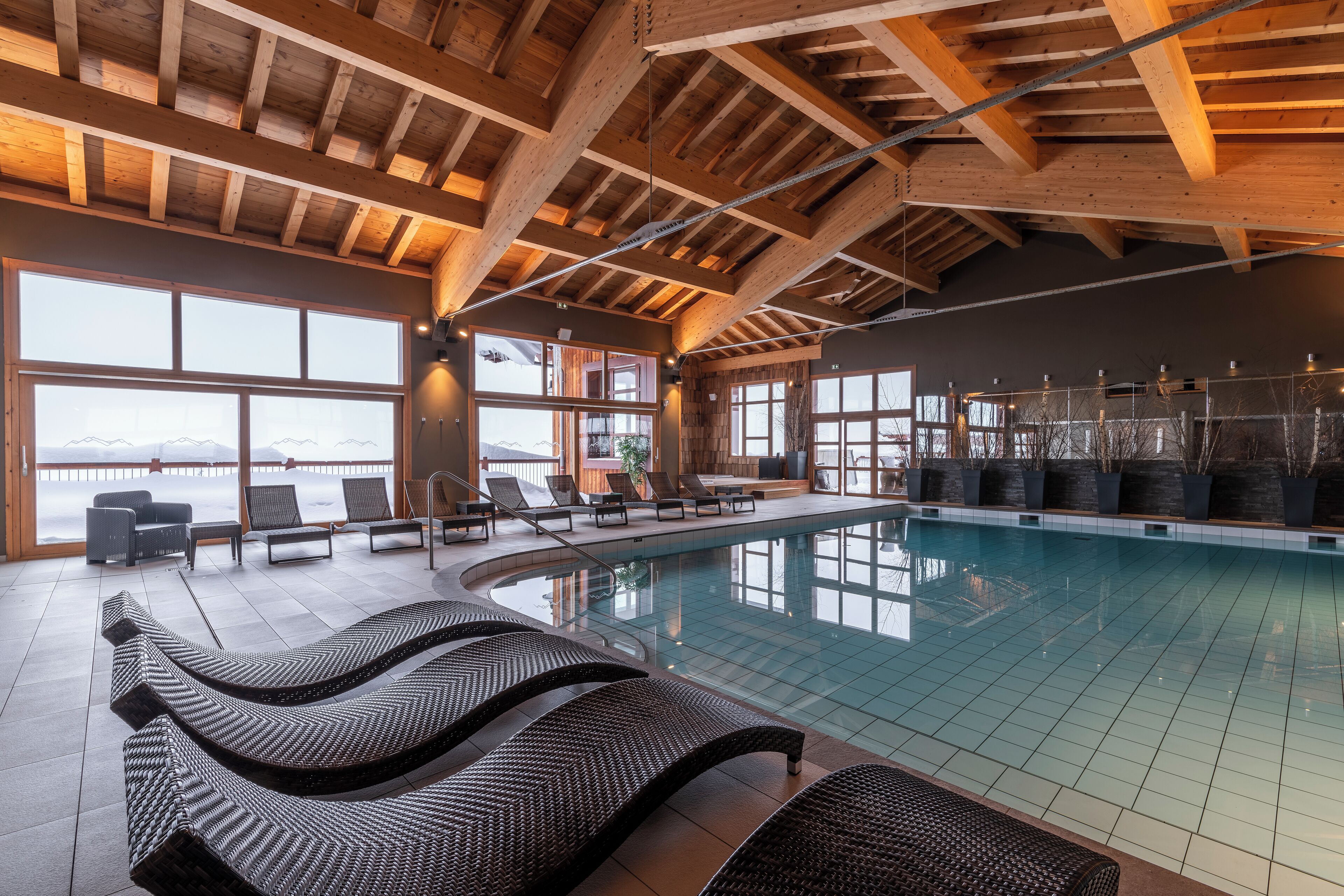 indoor pool, pool loungers