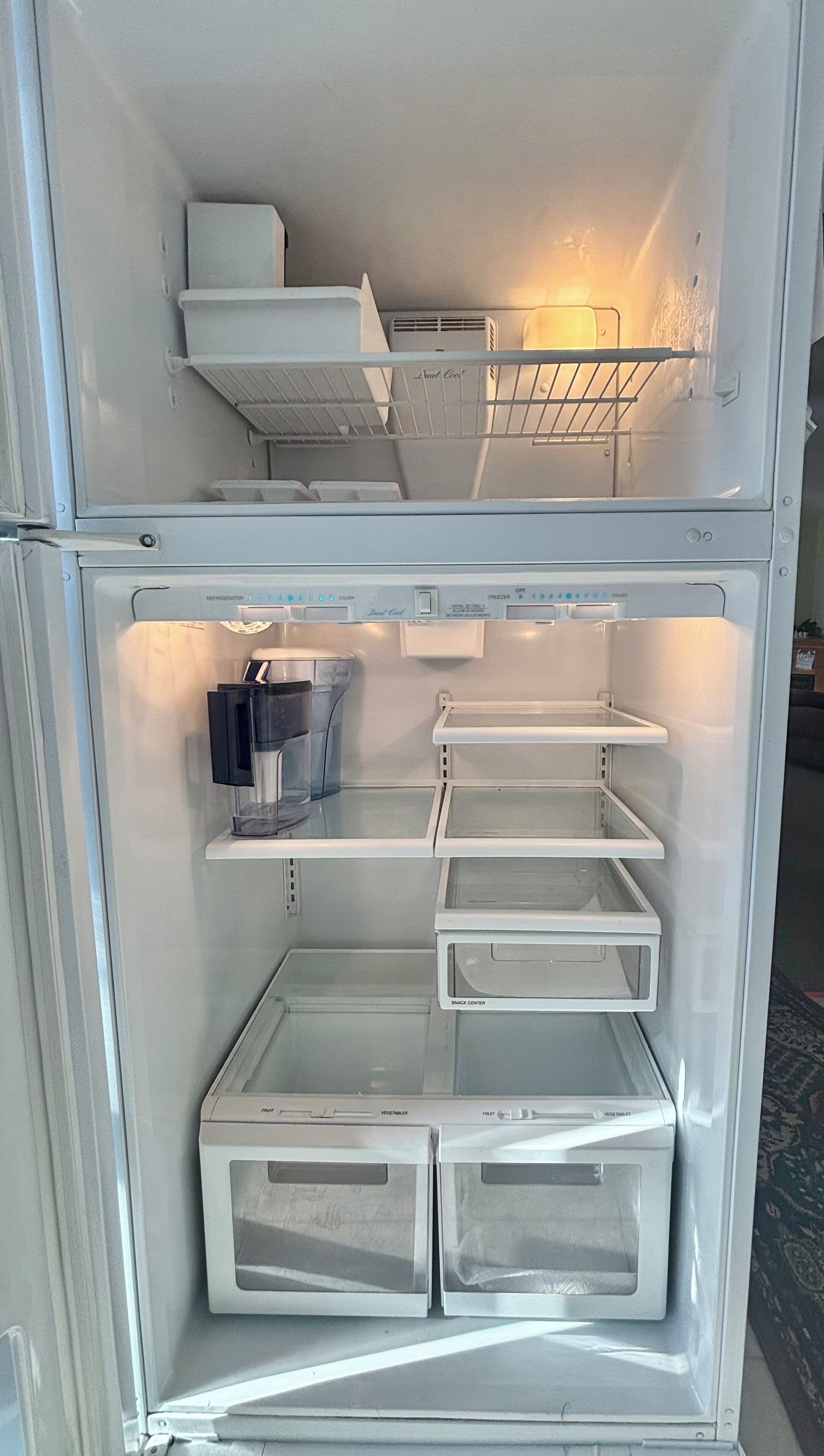 Lemari es, oven, kompor, dan mesin pencuci piring