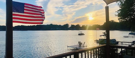 Family Cottage, 3 Bedrooms, Non Smoking, Lake View | Lake view