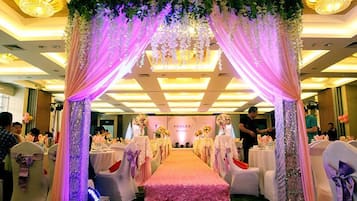 Banquet hall
