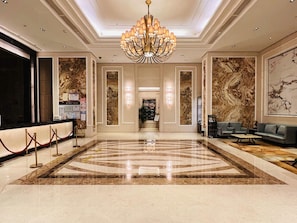 Lobby - Shantou Haiyi Panorama Hotel (Shantou)