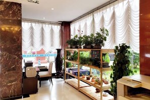 Unclassified image, 2 of 52, button - Fangzhou Hotel (Kunming)