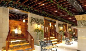 Interior - Fangzhou Hotel (Kunming)