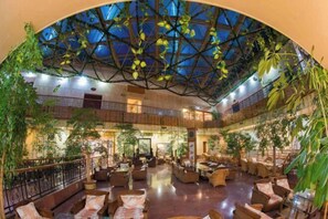 Lobby lounge - Cangshan Hotel (DALI)
