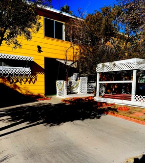 Front of property - The Yellow Penthouse (North Las Vegas)