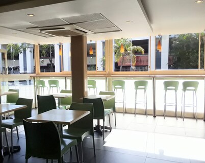 太陽 1 號德班飯店