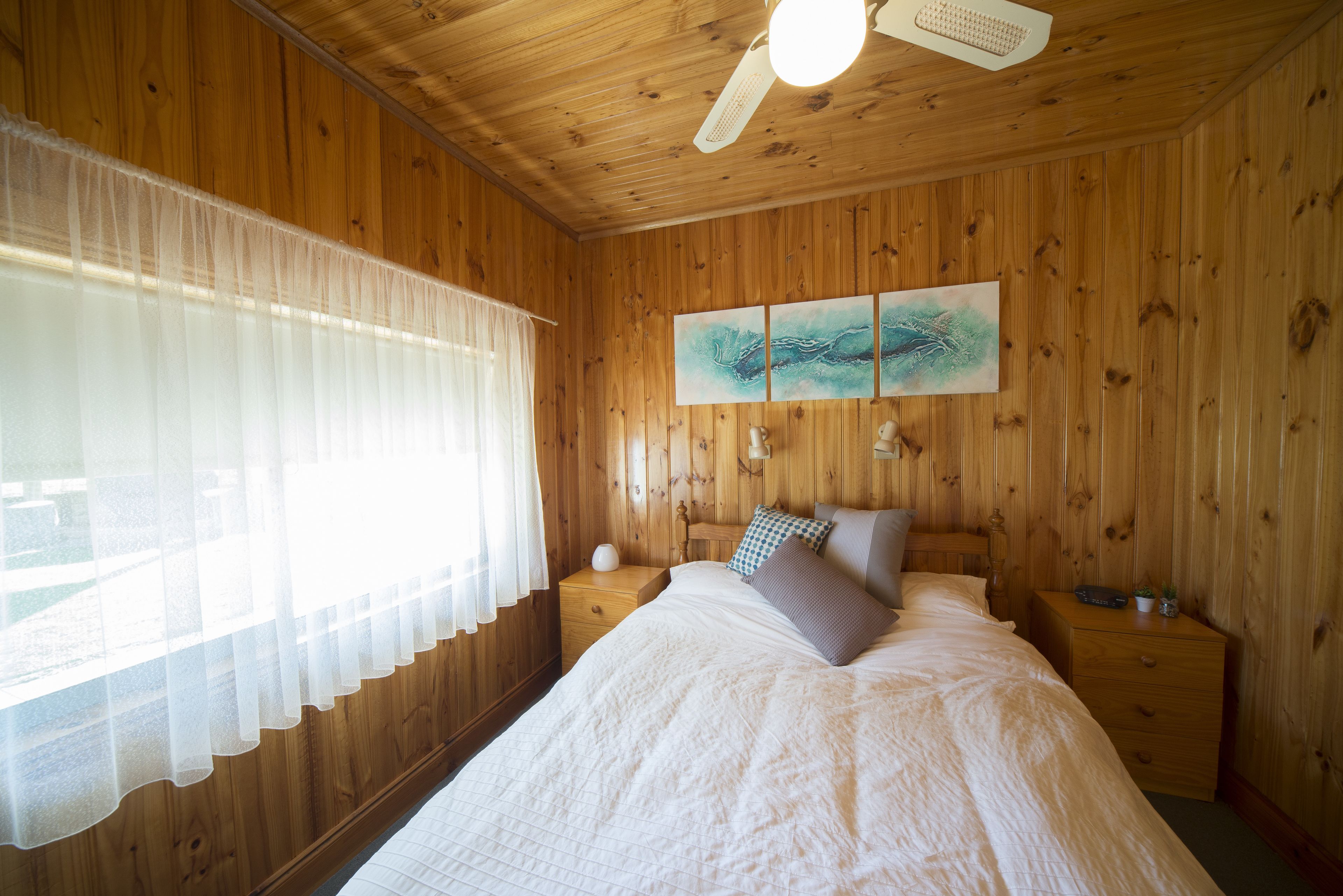 Mundic Waterfront Cottages — image 13