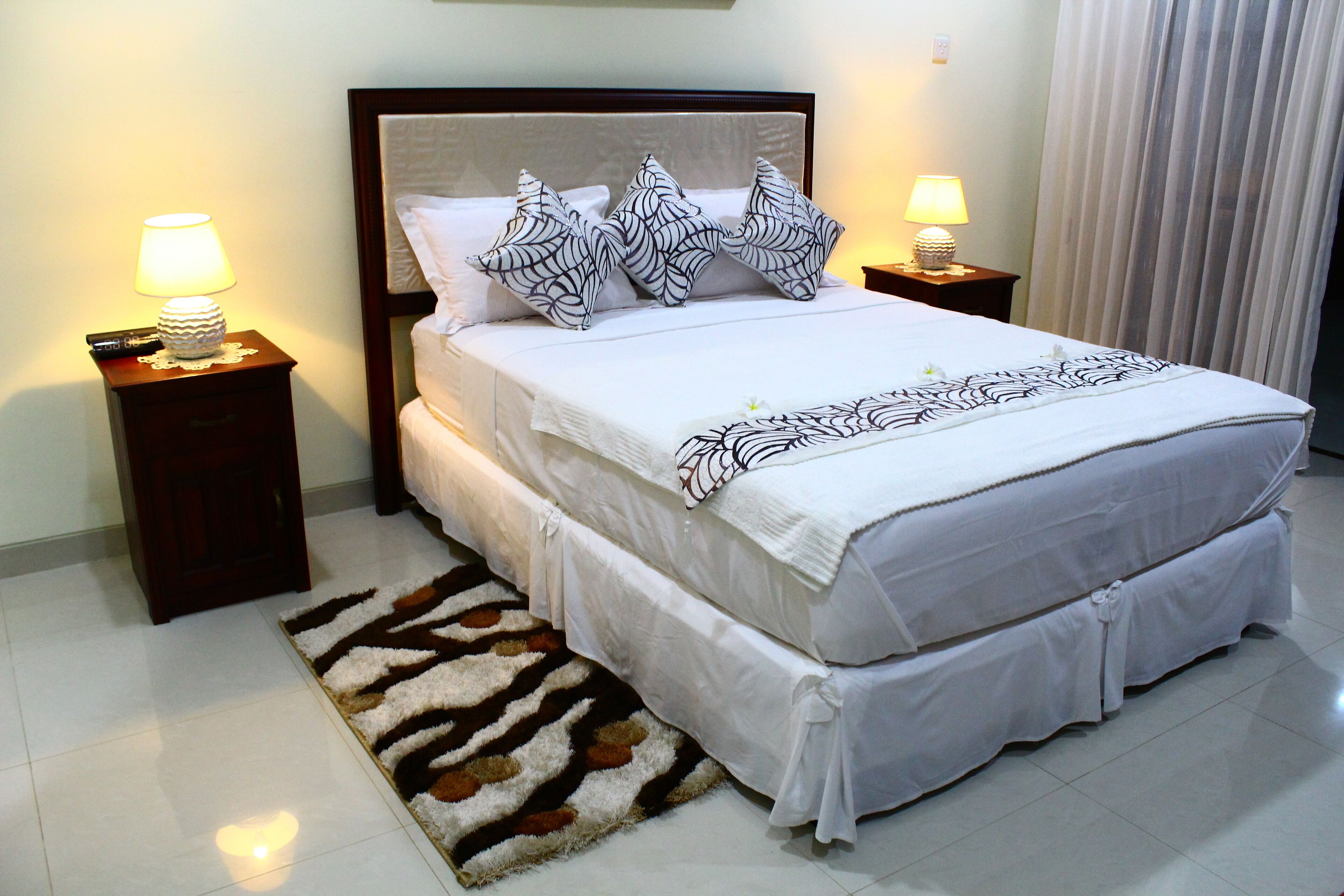 4 bedrooms, in-room safe, travel cot, free WiFi