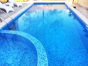 Pool - Luxury 1-Bedroom Duplex Apartment "PARIS" in Panoramic Roof Complex (Balchik)