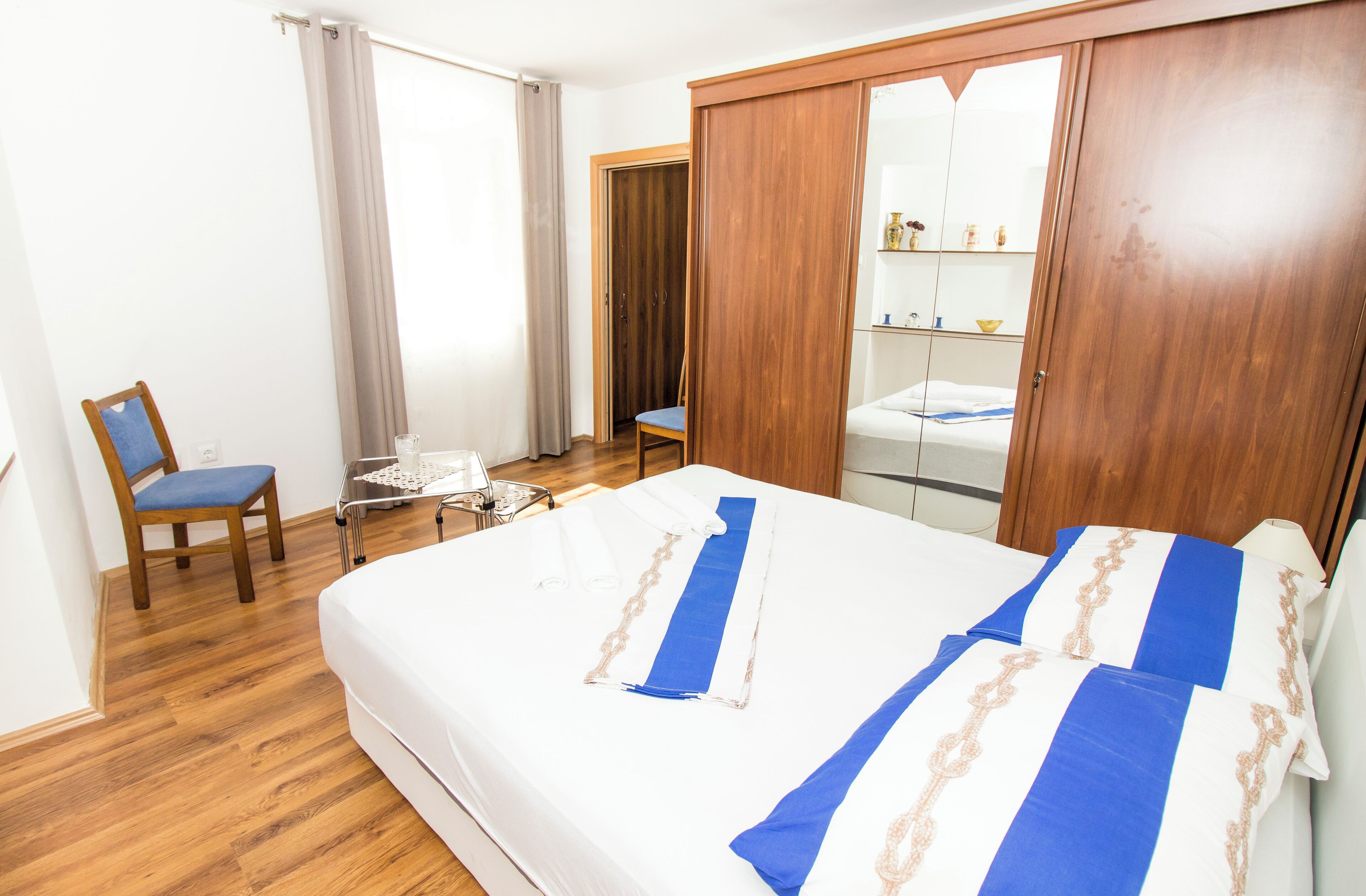 Apartamento (A1) | Tabla de planchar con plancha, wifi gratis, ropa de cama