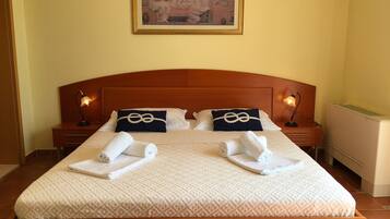 1 camera, accesso a Internet, lenzuola