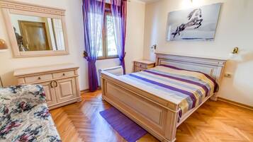 3 camere, ferro/asse da stiro, Wi-Fi gratuito, lenzuola