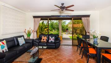 Smart TV, music library