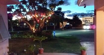 Spacious And Charming. Safe, Quiet, Convenient Location.