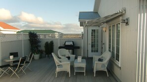 Outdoor dining - Ocean front villa - Less than 20 secs from the shore! (Vogar)