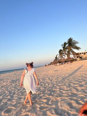 Beach nearby, sun loungers, beach towels - Apartment in Playa Chaca Complex near downtown Progreso  (Progreso)
