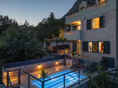 Nature Retreat Villa Marina, Private Heated Pool, Sea Views, Makarska, Croatia