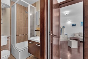 Combined shower/bathtub, jetted bath, hair dryer, towels - Nature Retreat Villa Marina, Private Heated Pool, Sea Views, Makarska, Croatia (Makarska)
