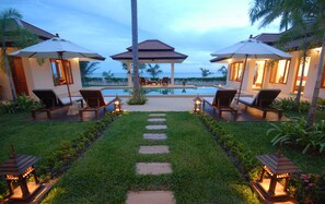 Outdoor pool, sun loungers - Beachfront Retreat with Staff (Ko Samui)