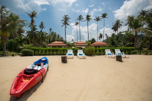 見事な環境の中でスタッフとビーチリトリート