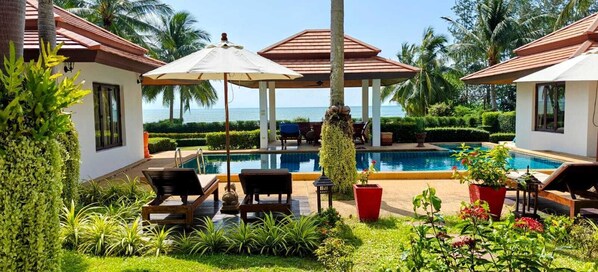 Outdoor pool, sun loungers