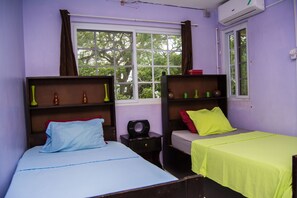 2 bedrooms, in-room safe, desk, iron/ironing board