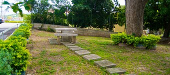 2 Bedroom fully air-conditioned 6 mins from Airport