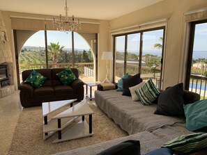Smart TV, fireplace, DVD player, books - Secluded large 2 bedroom villa with great sea views in around the farmlands. (Peyia)