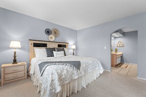 2 bedrooms, iron/ironing board, travel cot, free WiFi