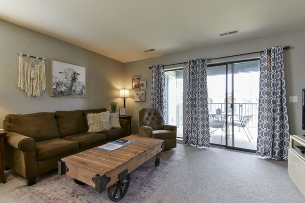 Téléviseur connecté, Netflix, Hulu, lecteur de DVD