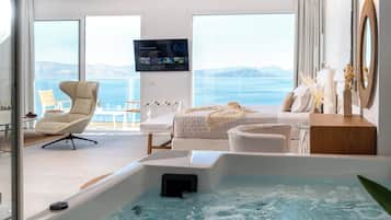 Panoramic Suite | 4 bedrooms, in-room safe, soundproofing, iron/ironing board