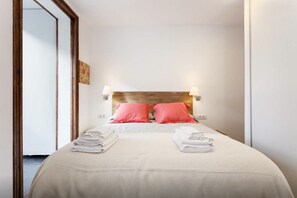 2 camere, ferro/asse da stiro, Wi-Fi gratuito, lenzuola
