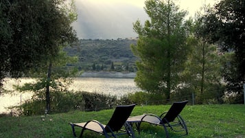 Lake View - Garden