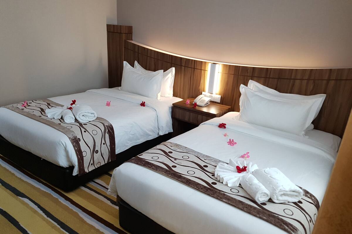 Superior Twin Room | Iron/ironing board (on request), WiFi (free)