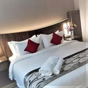 مكواة/لوح كي وواي فاي مجانًا